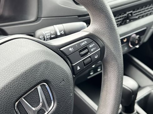 Used 2023 Honda Accord LX image 33