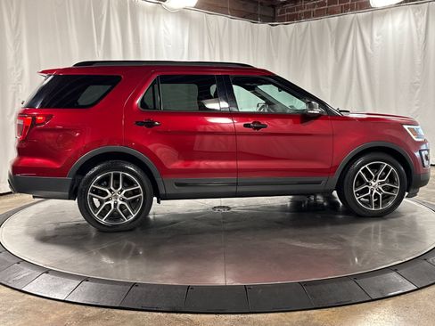 Used 2017 Ford Explorer Sport AWD/4WD image 6