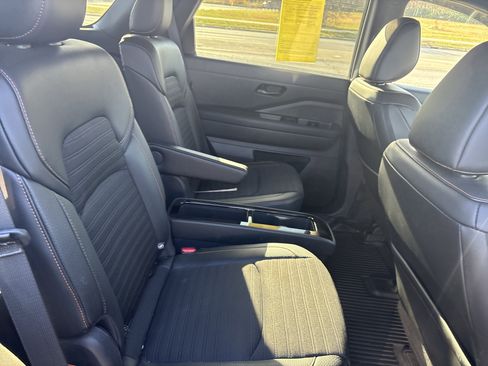 Used 2023 Nissan Pathfinder Rock Creek image 7