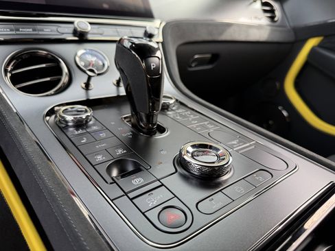 Used 2025 Bentley Continental GT Speed image 29