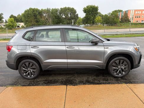 Certified 2023 Volkswagen Taos S FWD image 11