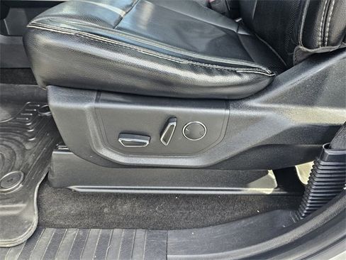 Used 2017 Ford F250 Lariat w/ Lariat Ultimate Package image 25