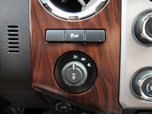 Used 2016 Ford F250 Lariat AWD/4WD image 36