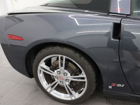 Used 2009 Chevrolet Corvette Coupe w/ Preferred Equipment Group RWD image 22