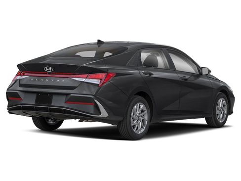 New 2026 Hyundai Elantra SEL Sport FWD image 34