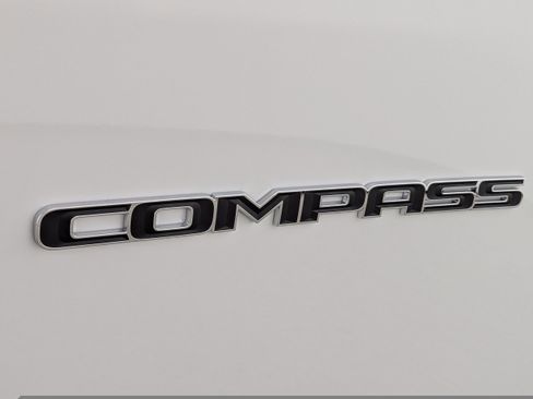Used 2026 Jeep Compass Limited image 28