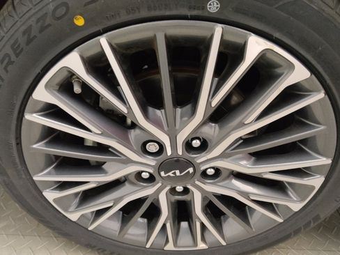 Used 2024 Kia Forte GT-Line w/ GT-Line Premium Package image 31