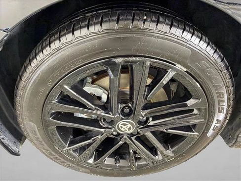 Used 2025 Toyota Camry SE FWD image 11