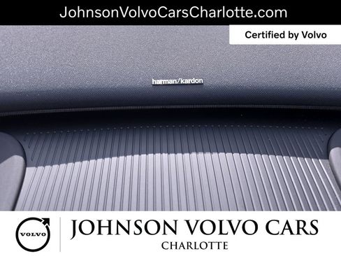 Certified 2025 Volvo EX30 Ultra w/ Climate Package image 29