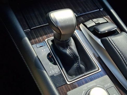 Used 2014 Lexus LS 460 AWD w/ Comfort Package image 14