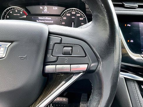 Used 2020 Cadillac XT6 Premium Luxury image 21