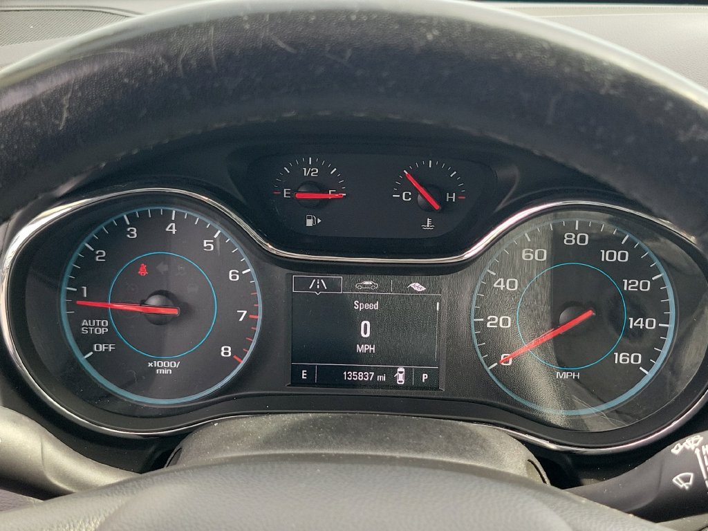 Used 2018 Chevrolet Cruze Premier FWD image 27