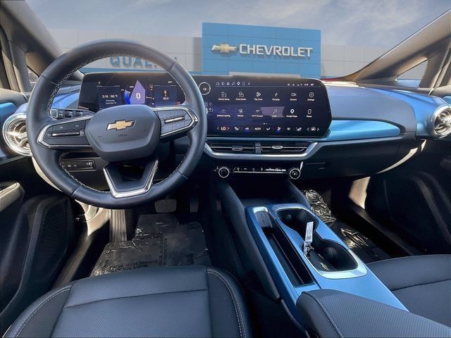 Certified 2024 Chevrolet Equinox EV LT w/ LPO, Active Package FWD image 9