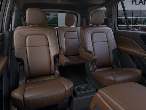 New 2026 Lincoln Aviator Reserve w/ Jet Appearance Package RWD image 11