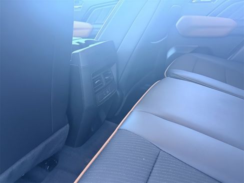 Used 2023 GMC Canyon AT4 w/ Technology Package image 34