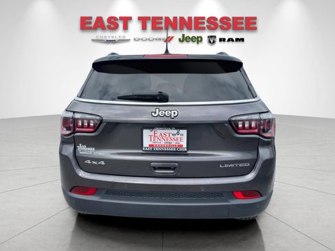 Used 2024 Jeep Compass Limited AWD/4WD image 4