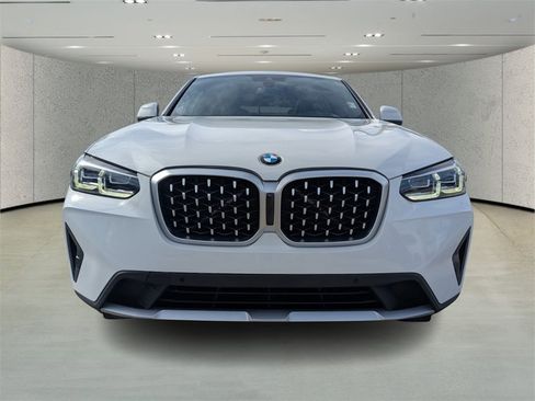 Used 2023 BMW X4 xDrive30i w/ Convenience Package image 8