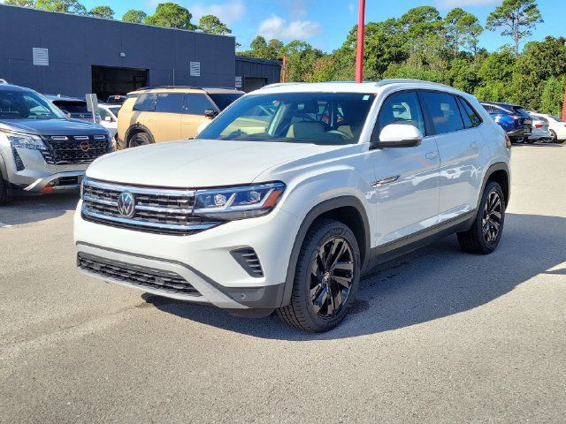 Used 2023 Volkswagen Atlas Cross Sport SE w/ Panoramic Sunroof Package FWD image 5