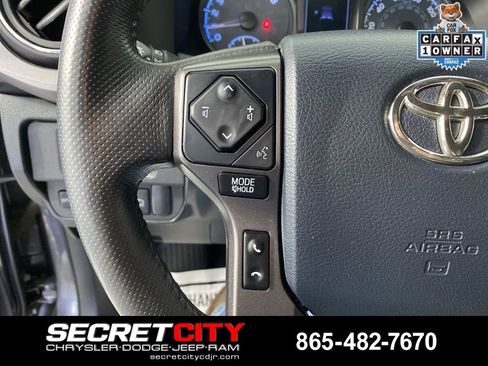 Used 2018 Toyota Tacoma TRD Sport image 14