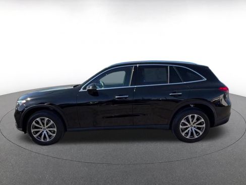 Used 2024 Mercedes-Benz GLC 300 4MATIC image 9