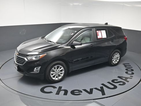 Used 2020 Chevrolet Equinox LS w/ LS Convenience Package AWD/4WD image 27
