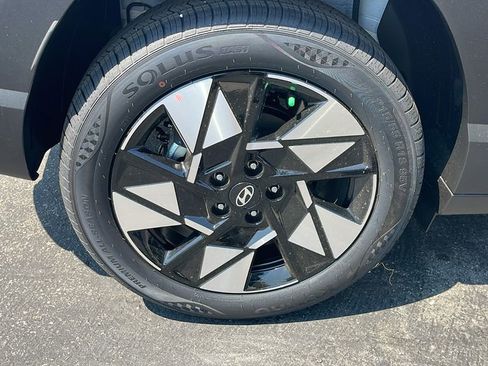 New 2025 Hyundai Kona SEL image 30