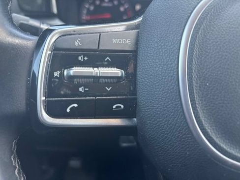 Used 2023 Kia Sorento S w/ Panoramic Sunroof Package FWD image 17