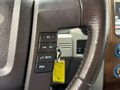 Used 2014 Ford F150 Lariat w/ Equipment Group 502A Luxury AWD/4WD image 30