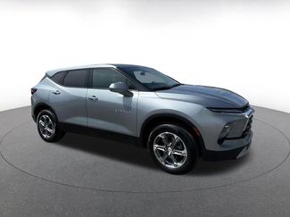 Used 2025 Chevrolet Blazer LT FWD video 2