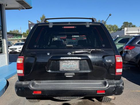 Used 1999 Nissan Pathfinder 4WD image 3