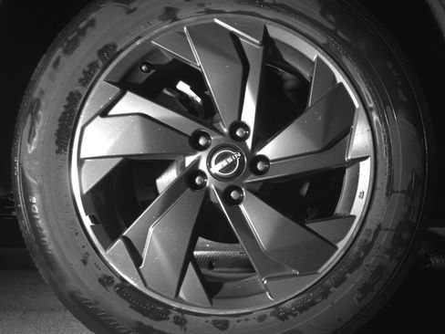 Used 2025 Nissan Rogue SV image 15