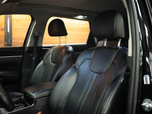 Used 2022 Kia Sorento SX w/ Panoramic Sunroof Package image 10