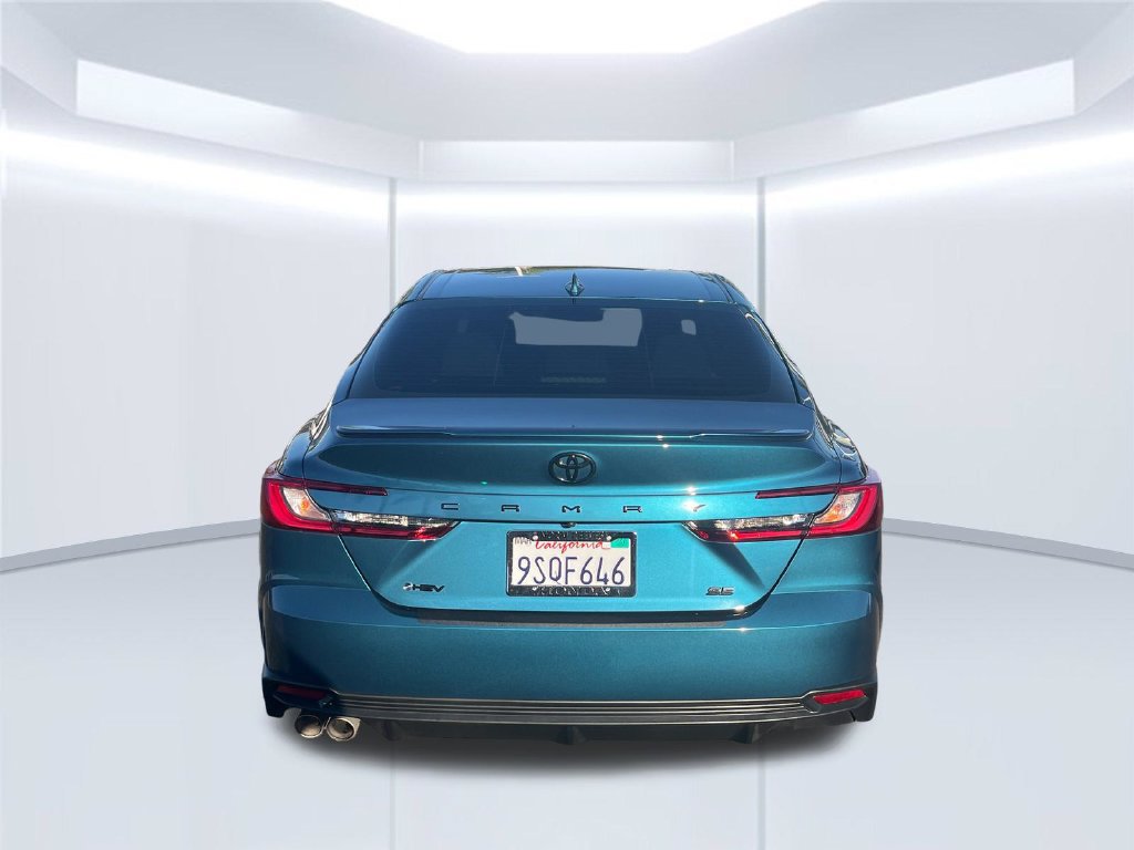 Used 2025 Toyota Camry SE w/ Convenience Package FWD image 4