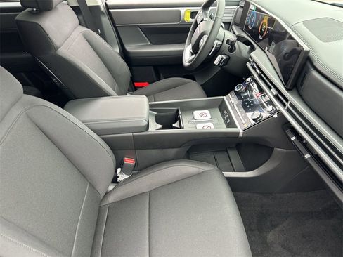 New 2026 Hyundai Santa Fe SE image 11