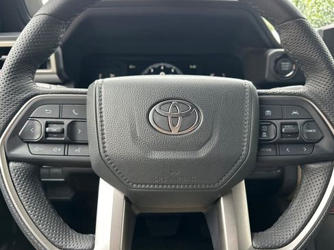 Used 2025 Toyota Tacoma SR5 w/ SR5 Upgrade Package image 22