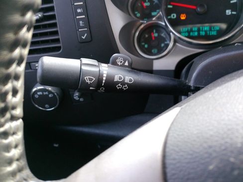 Used 2011 GMC Sierra 2500 SLE w/ SLE Preferred Package image 39