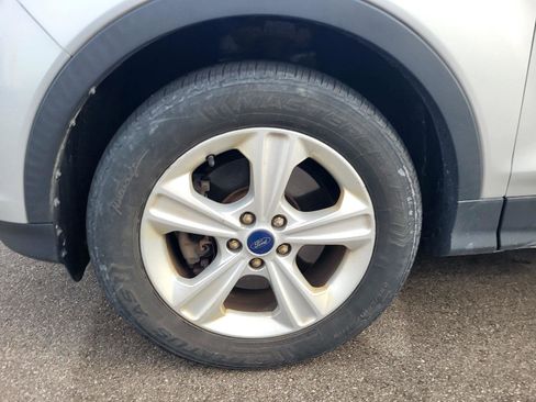 Used 2016 Ford Escape SE w/ SE Cold Weather Package image 15