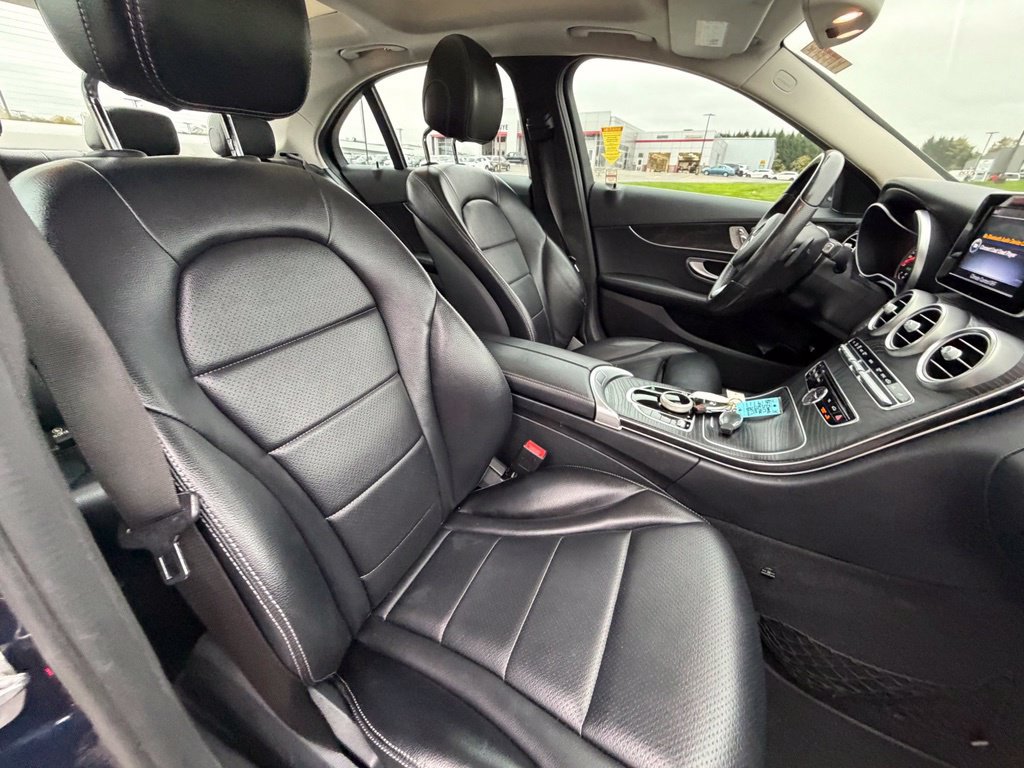 Used 2017 Mercedes-Benz C 300 4MATIC Sedan image 36