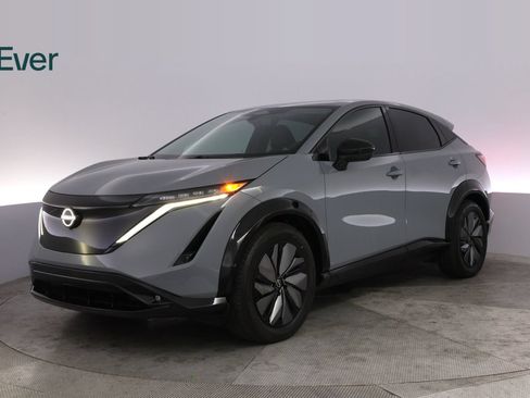Used 2024 Nissan Ariya AWD image 2