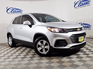 Used 2019 Chevrolet Trax LS image 1