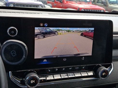 Used 2026 Chevrolet Colorado Trail Boss AWD/4WD image 18