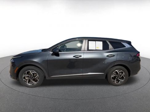 Used 2024 Kia Sportage LX FWD image 9