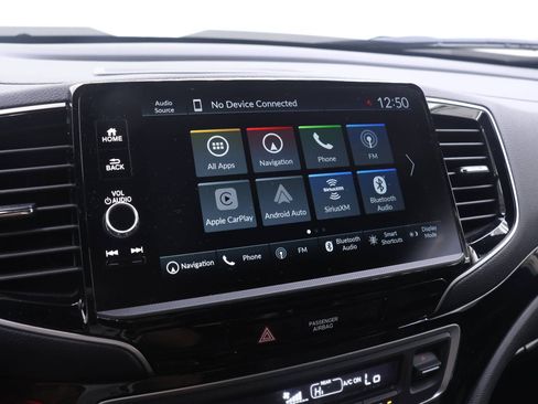Certified 2025 Honda Ridgeline Black Edition image 8