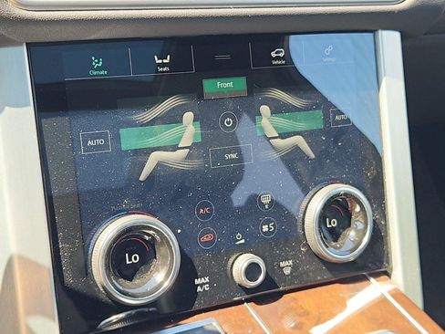 Used 2021 Land Rover Range Rover AWD/4WD image 25