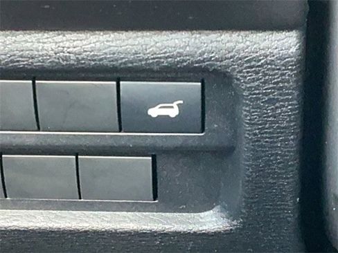 Used 2024 Mitsubishi Outlander SE image 30