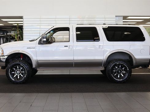 Used 2000 Ford Excursion Limited AWD/4WD image 4