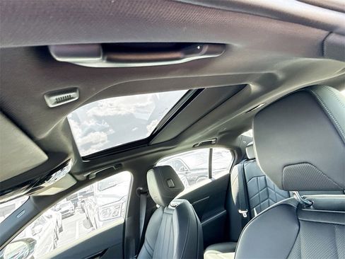 Used 2024 BMW 530i w/ Premium Package image 24