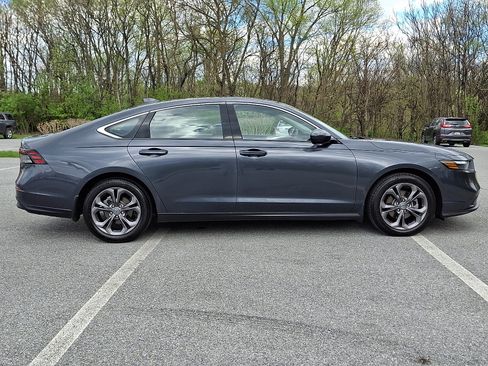 Used 2024 Honda Accord EX image 7