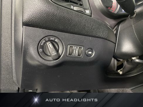 Used 2017 Dodge Challenger R/T RWD image 22