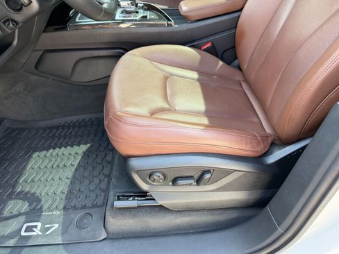 Used 2018 Audi Q7 3.0T Prestige w/ Prestige Package AWD/4WD image 22